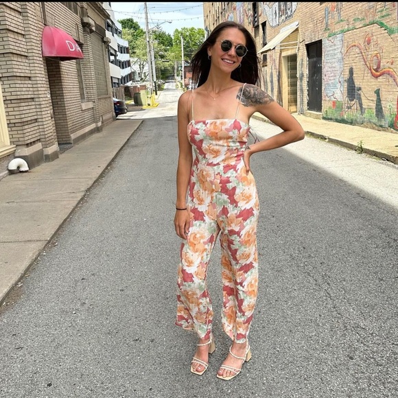 SAGE The Label Floral Jumpsuit - Picture 2 of 5